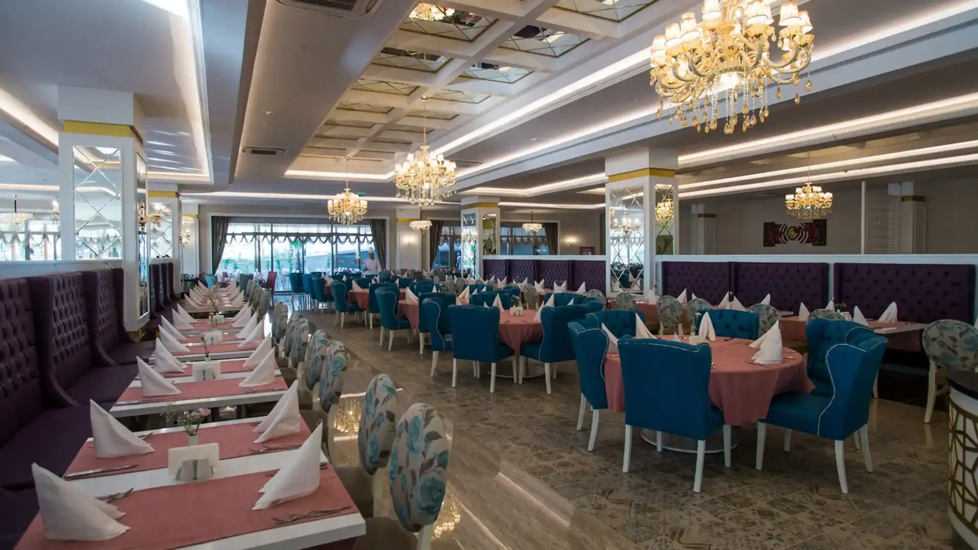 Dream World Aqua Restaurant