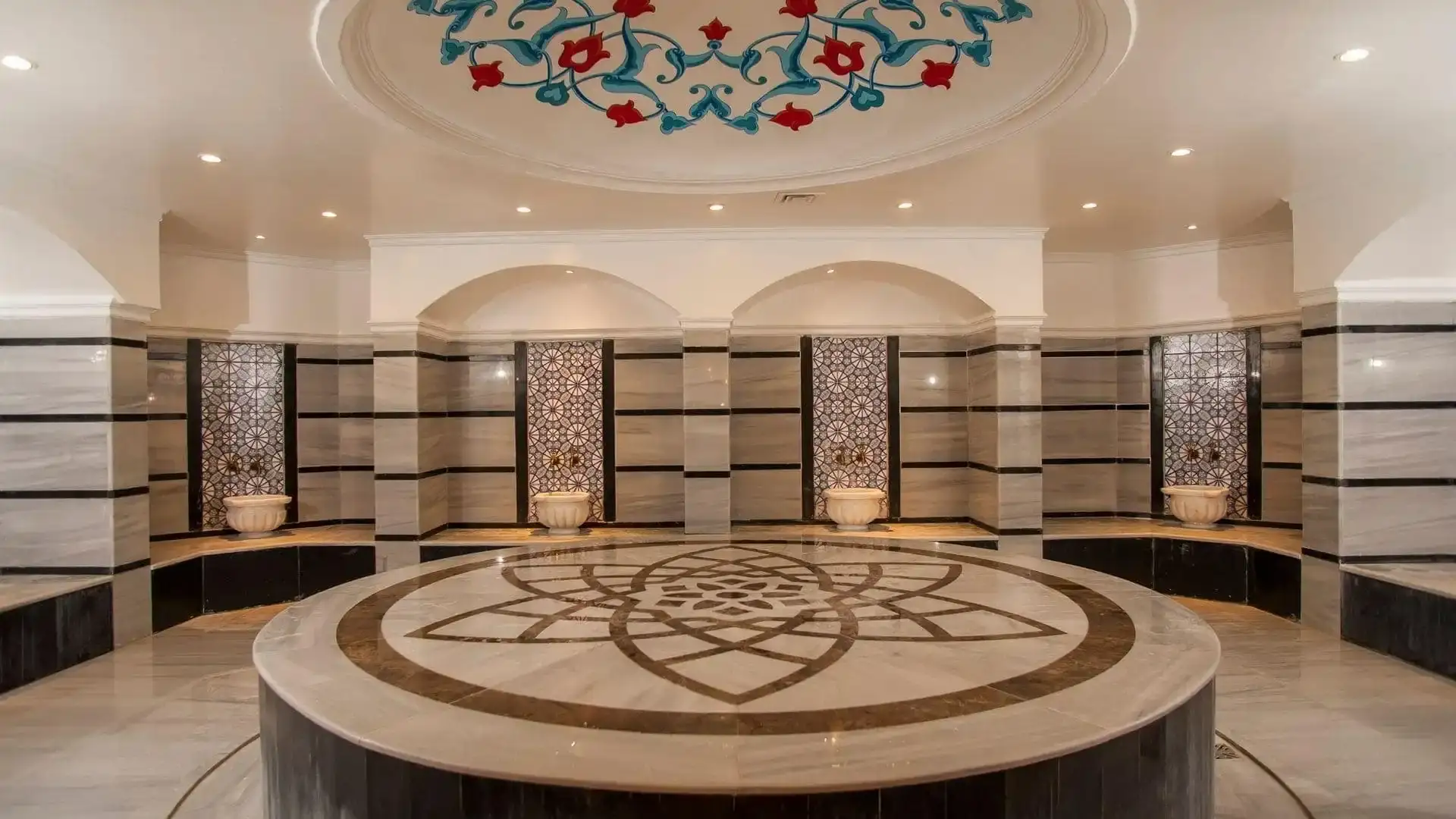 Dream World Aqua Spa & Wellness